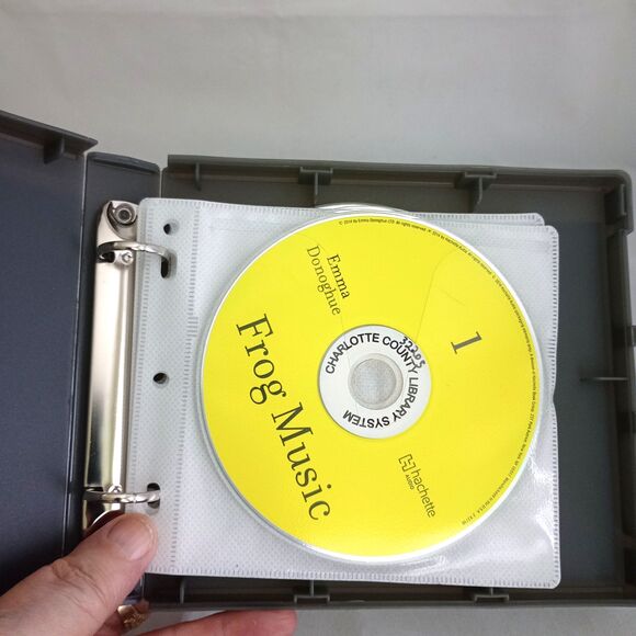 Frog Music by Emma Donoghue 11 CDs  Audiobook Unabridged Ex-Library - Picture 4 of 4